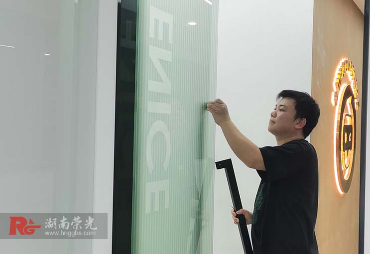 �Lɳ���½����W(xu��)У�����NĤ��ˇ ĥɰ�����NĤ