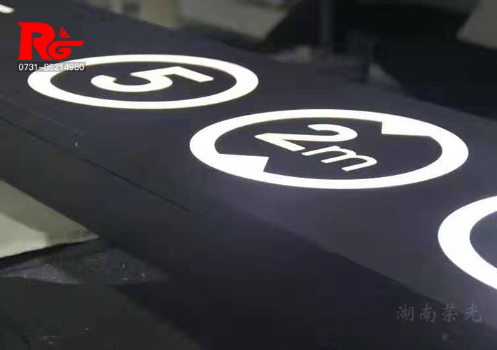 �LɳLED����