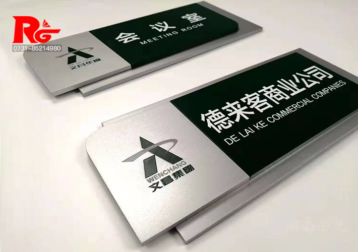 �LɳUV��(bi��o)��