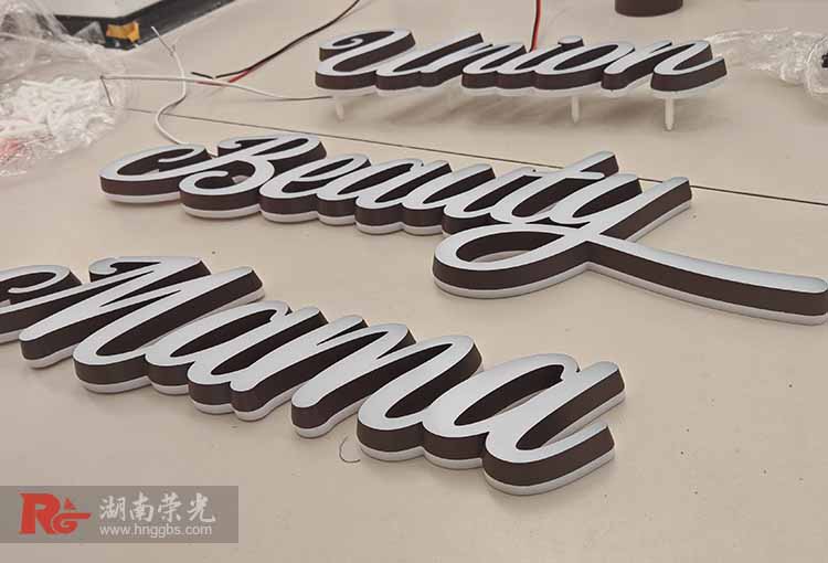 �Lɳ������